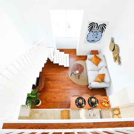 Young Spirit Apartment